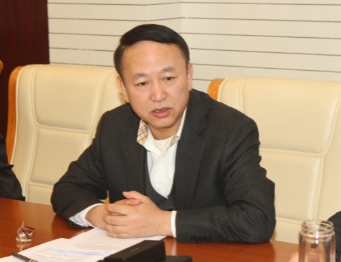 卢力群在市纪委、监察局机关专题学习会议上强调:把党规党纪刻印在心上 坚决推进全面从严治党