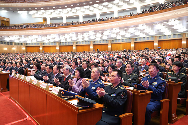 十三届全国人大一次会议举行第三次全体会议 习近平李克强栗战书汪洋王沪宁赵乐际韩正等出席 表决通过《中华人民共和国宪法修正案》 张德江作全国人大常委会工作报告