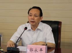 省纪委传达学习省委十二届九次全会精神