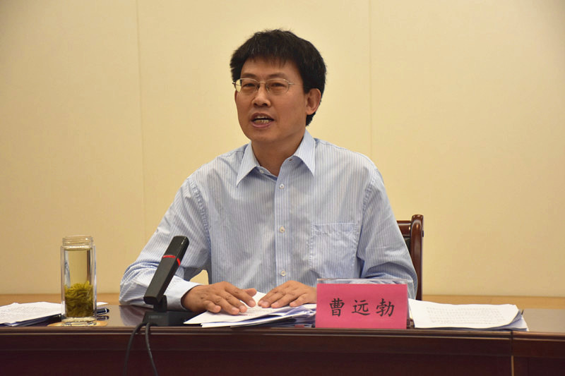 市委反腐败协调小组召开扩大会议